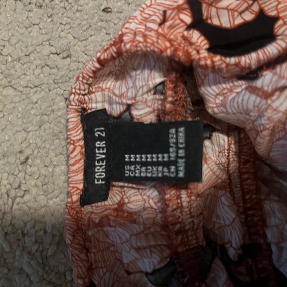 Forever21 beautiful long flowy dress size medium - Picture 2 of 2